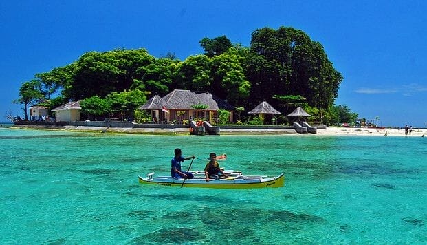 Menyelam Dan Bersantai Di Pulau Samalona Makassar